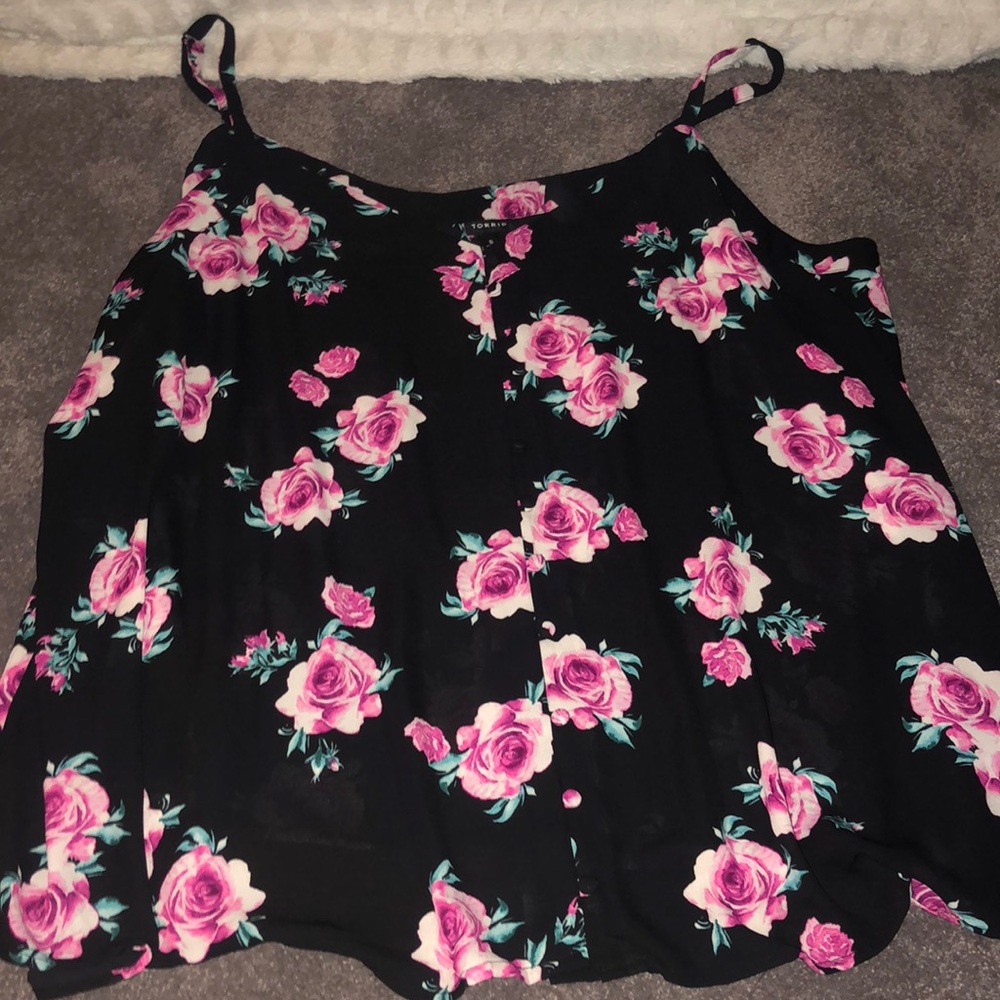 Torrid tank top🌸